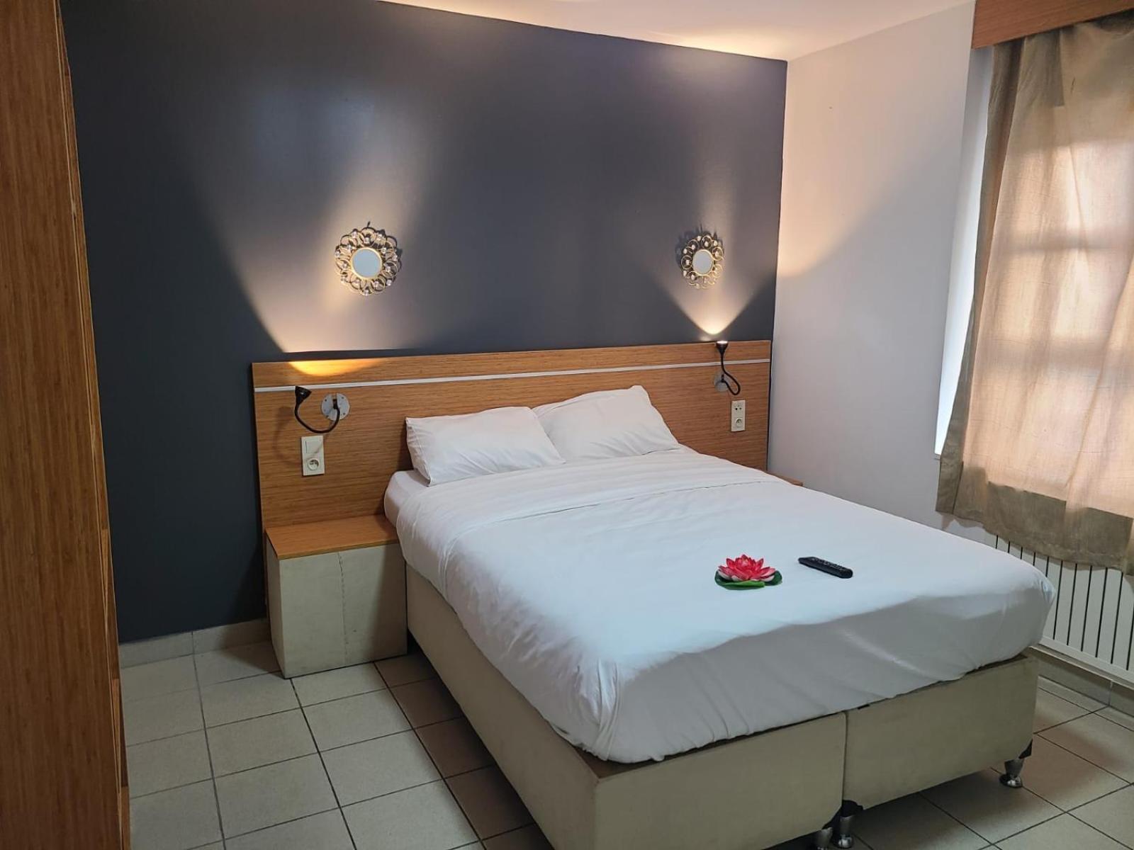 Hotel Victoire, Poitiers Gare Екстериор снимка