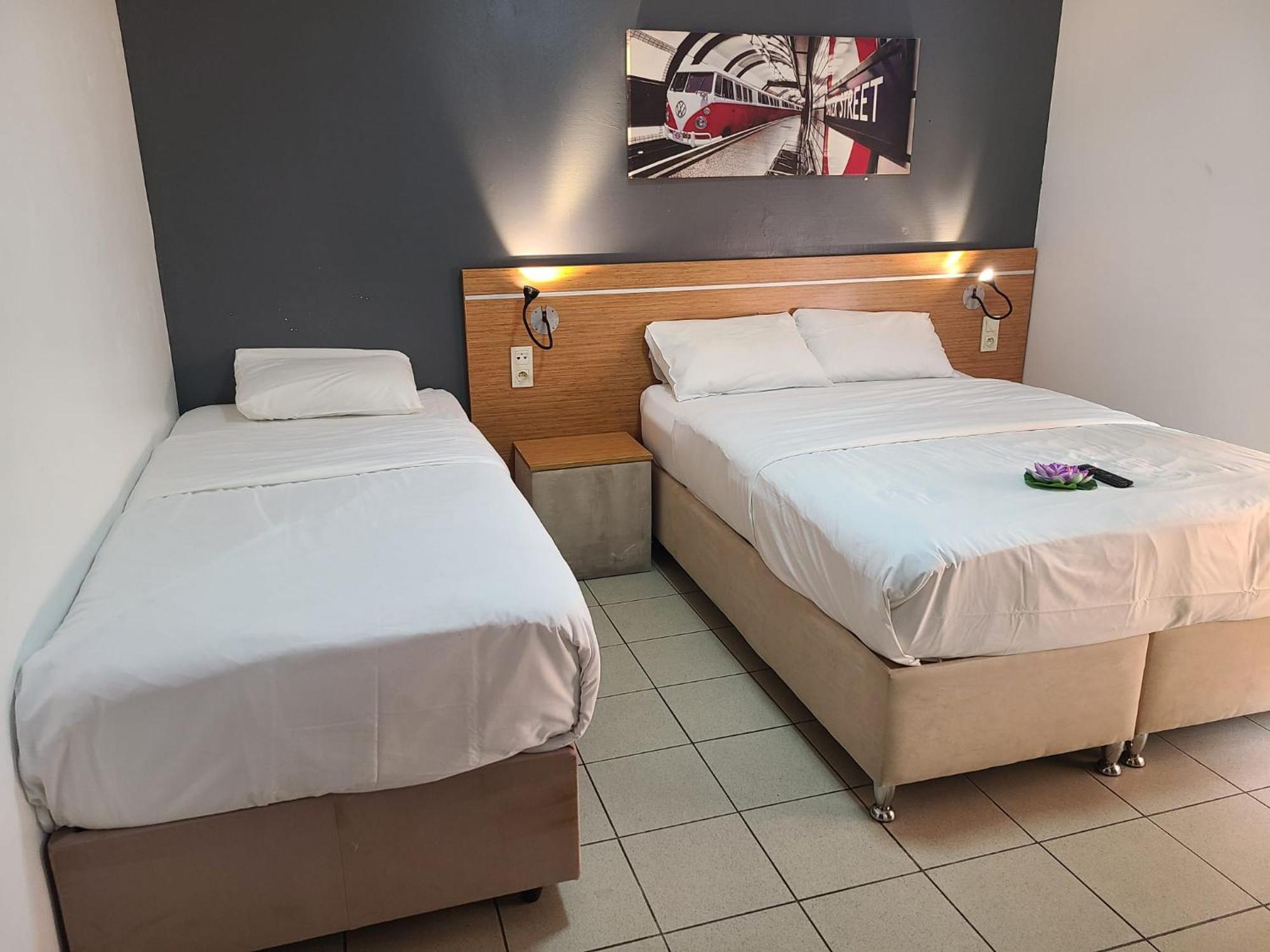 Hotel Victoire, Poitiers Gare Екстериор снимка
